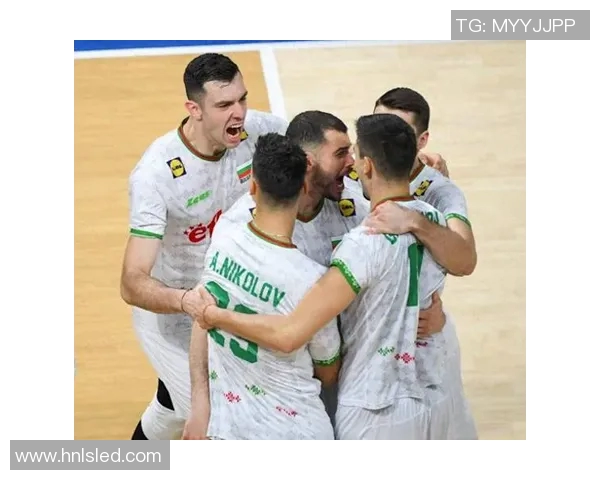 巴西男排与俄罗斯队激战正酣谁将赢得这场巅峰对决 巴西男排与俄罗斯队激战正酣谁将赢得这场巅峰对决