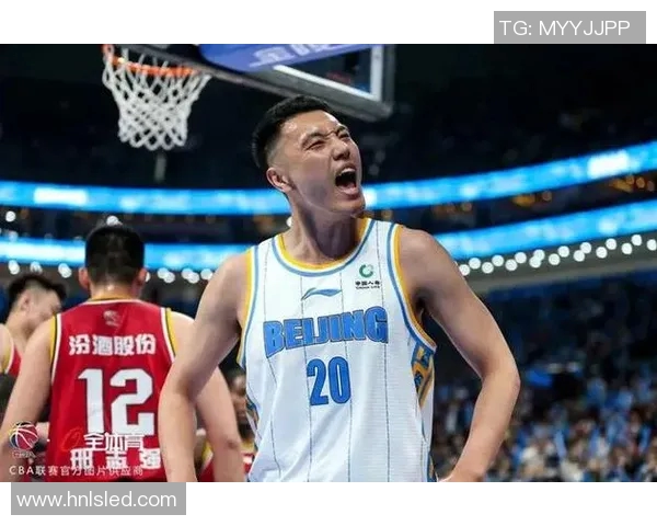 翟晓川:从篮球场上的拼搏者到年轻人的榜样之路 翟晓川:从篮球场上的拼搏者到年轻人的榜样之路