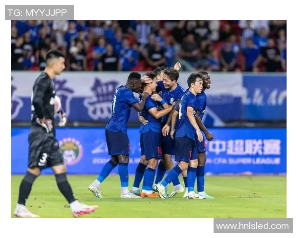 东京队与上海申花首发阵容对比分析及比赛前瞻