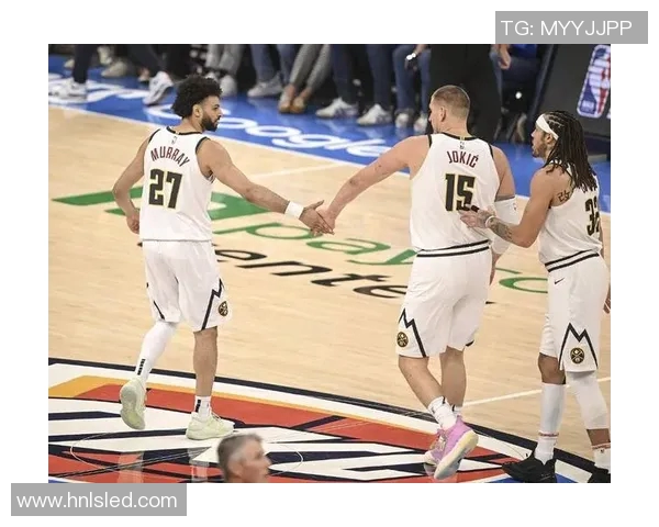 快船与掘金激战正酣比分直播全程追踪精彩瞬间不容错过