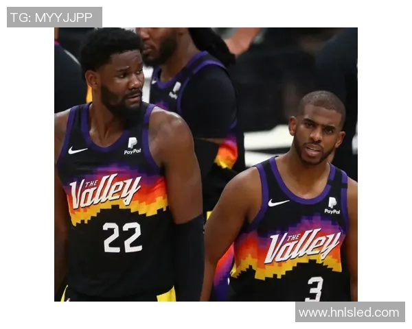 德文布克如何在NBA赛场上展现领袖风范与超强实力 德文布克如何在NBA赛场上展现领袖风范与超强实力