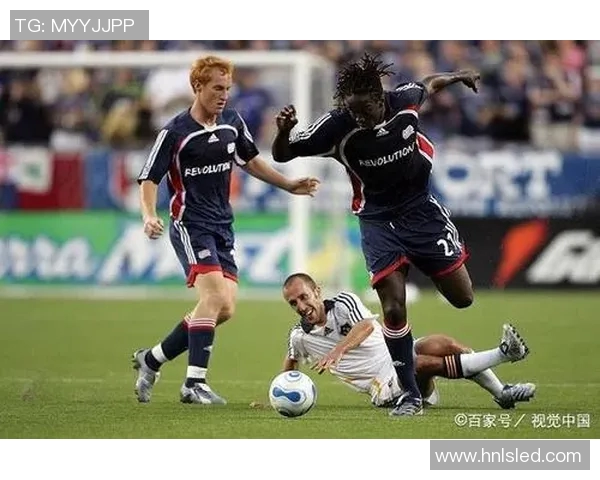 新英格兰革命与白帽的对决：一场关于创新与传统的较量